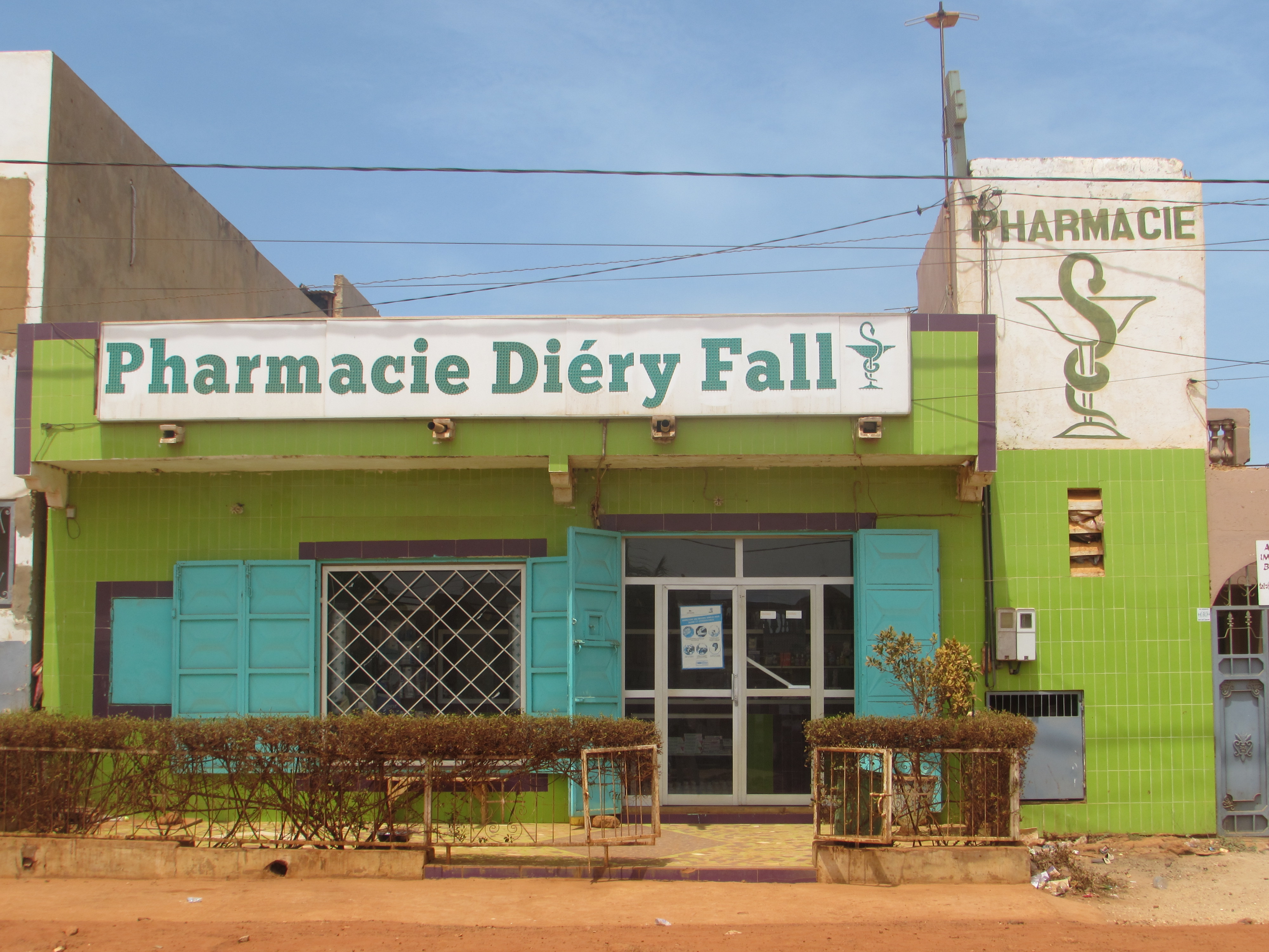 Pharmacie Diery Fall